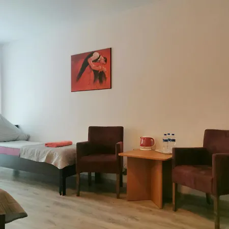 Malinowy Couette-café