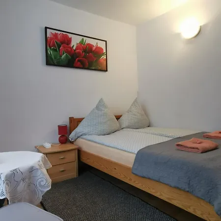 Malinowy Bed & Breakfast