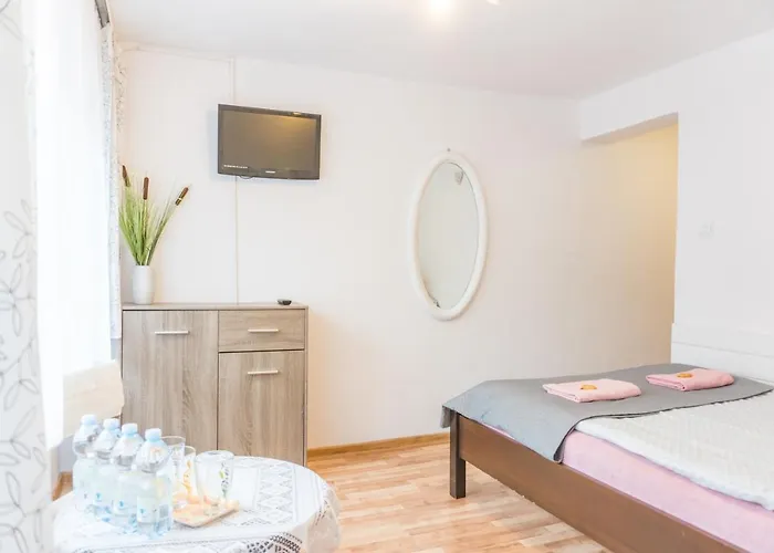 Malinowy Bed & Breakfast 3*